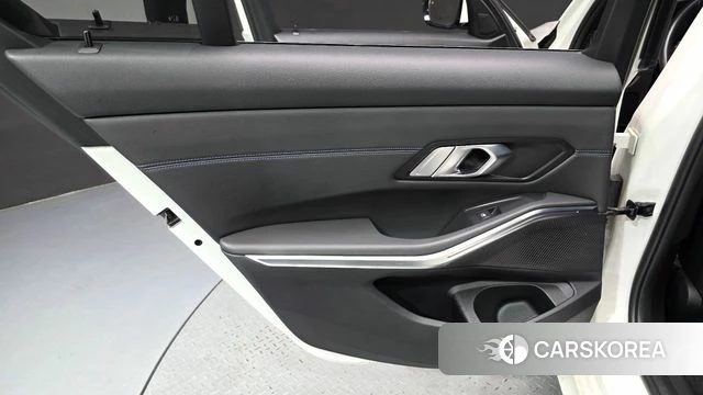 BMW 3 Series (G20) id 4672472 из Кореи 17