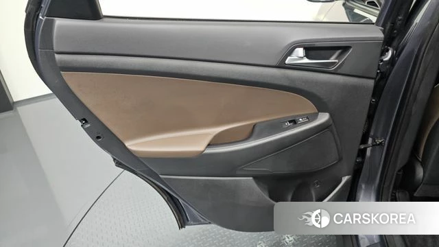 Hyundai All New Tucson id 4471409 из Кореи 17