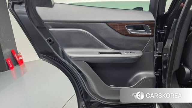 Jaguar F-PACE id 4525978 из Кореи 17