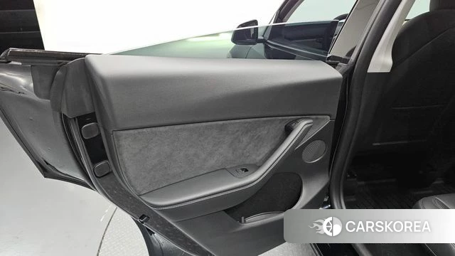 Tesla Model Y id 4645058 из Кореи 17