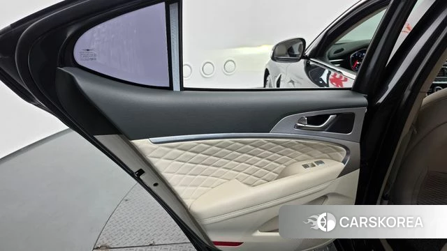 Genesis G70 id 4849761 из Кореи 17