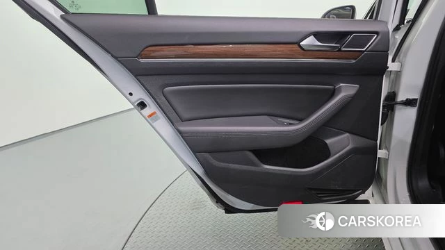 Volkswagen Passat GT (B8) id 4850153 из Кореи 17