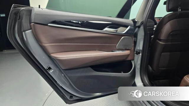 BMW 6 Series GT (G32) id 4687407 из Кореи 17