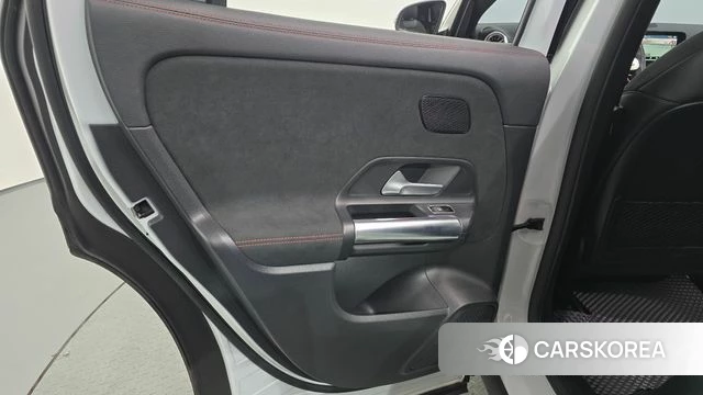 Mercedes-Benz EQA H243 id 4731213 из Кореи 17
