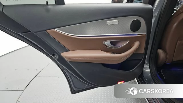 Mercedes-Benz E-Class W213 id 4551645 из Кореи 17