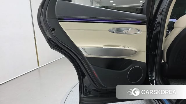 Genesis GV70 id 4681707 из Кореи 17