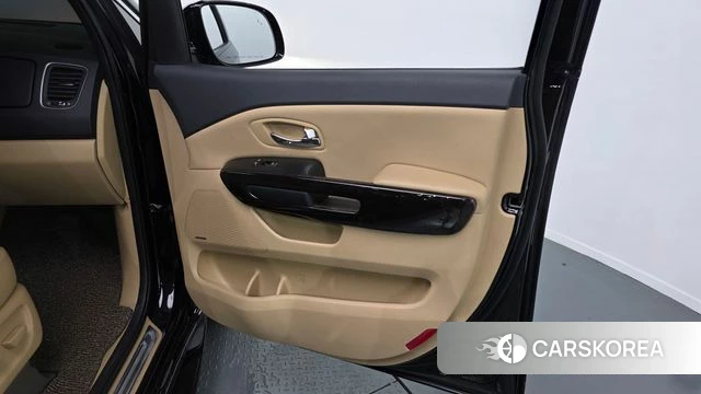 Kia The New Carnival id 4615035 из Кореи 17