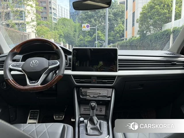 Volkswagen Tiguan L id 4290503 из Китая 17
