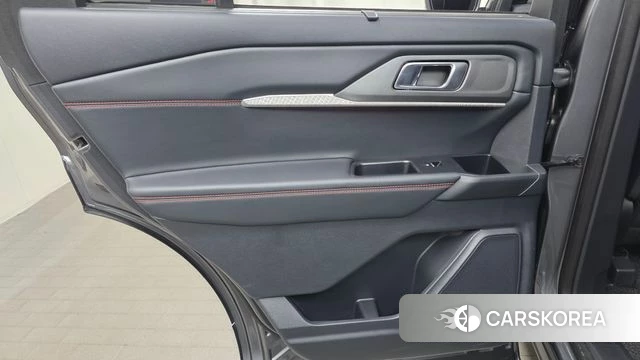 Ford Explorer 6th Generation id 4533212 из Кореи 17