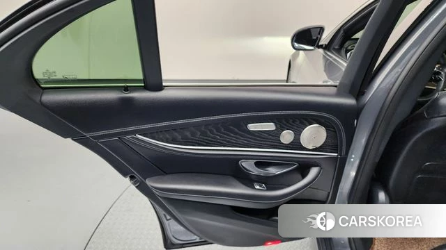 Mercedes-Benz E-Class W213 id 4572356 из Кореи 17