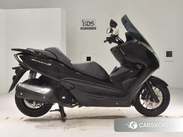 Проданный Honda FORZA 2013 из Японии