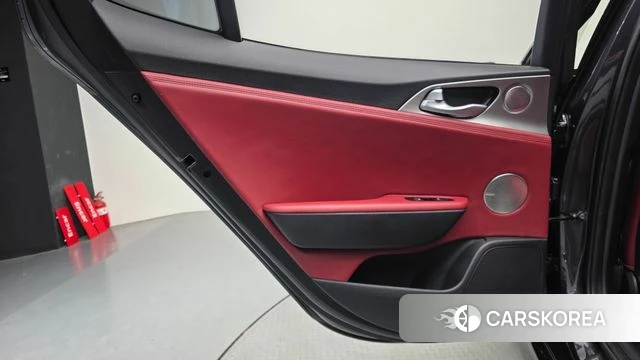 Kia Stinger id 4626022 из Кореи 17