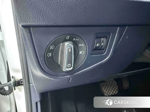 Volkswagen Lavida id 4276981 из Китая 17
