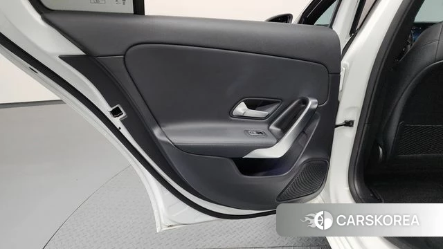 Mercedes-Benz A-Class W177 id 4280100 из Кореи 17