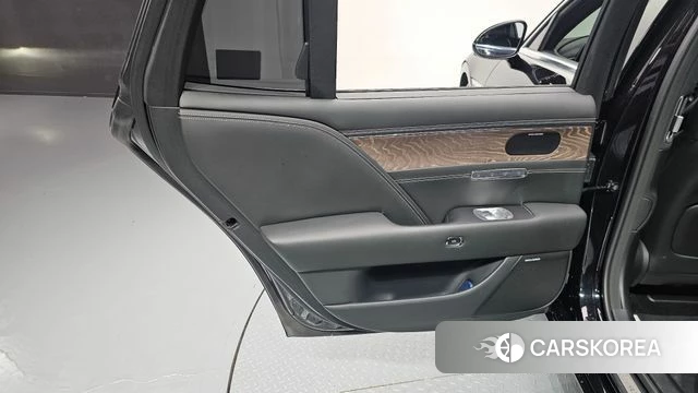 Genesis G90 (RS4) id 4730948 из Кореи 17