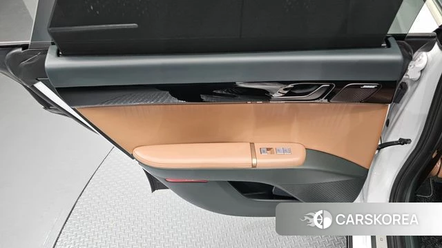 Hyundai Grandeur (GN7) id 4870908 из Кореи 17