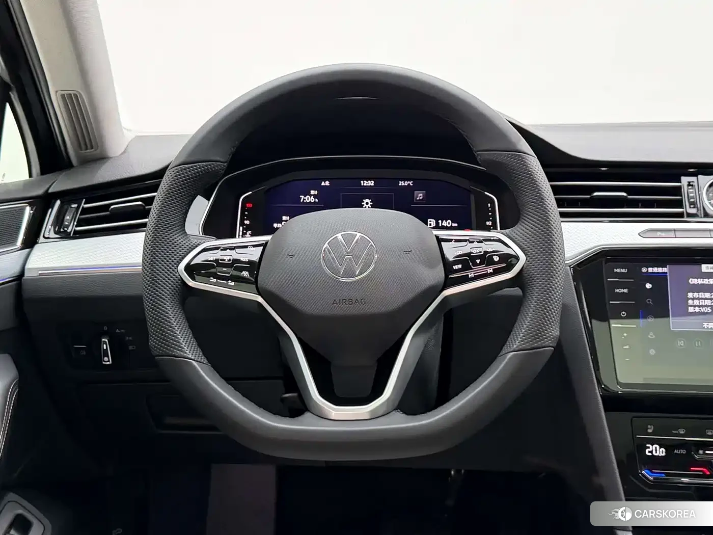 Volkswagen Magotan id 4628002 из Китая 17