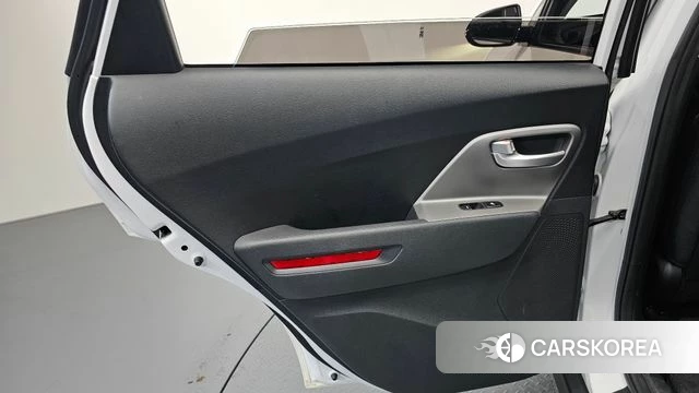 Kia Niro Plus id 4608621 из Кореи 17