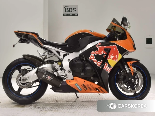 Проданный Honda CBR1000RR 2011 из Японии