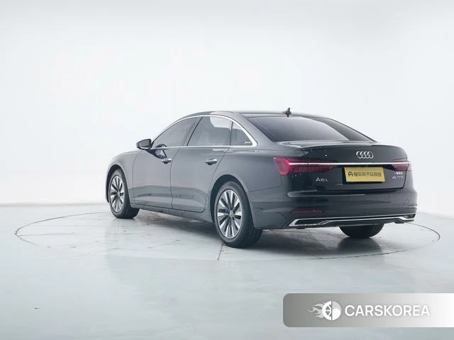 Audi A6L id 4205608 из Китая 17