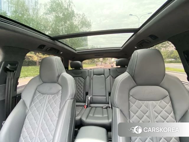 Audi SQ7 id 3968658 из Китая 17