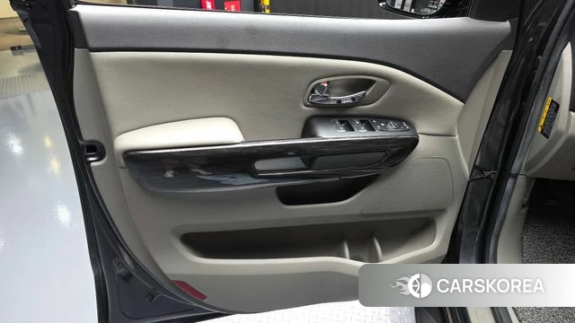 Kia All New Carnival id 4610564 из Кореи 17