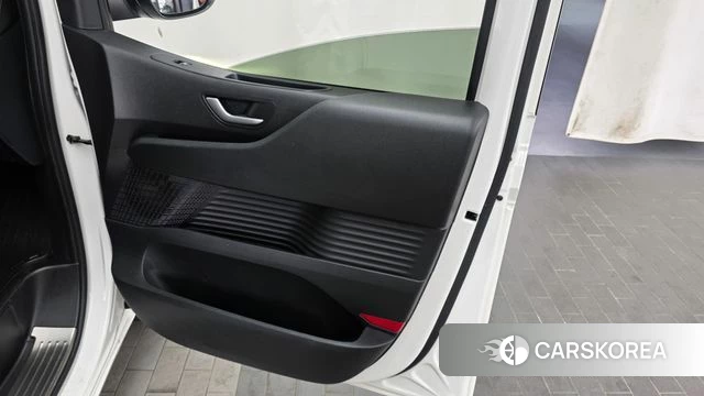 Hyundai Staria id 4488909 из Кореи 17
