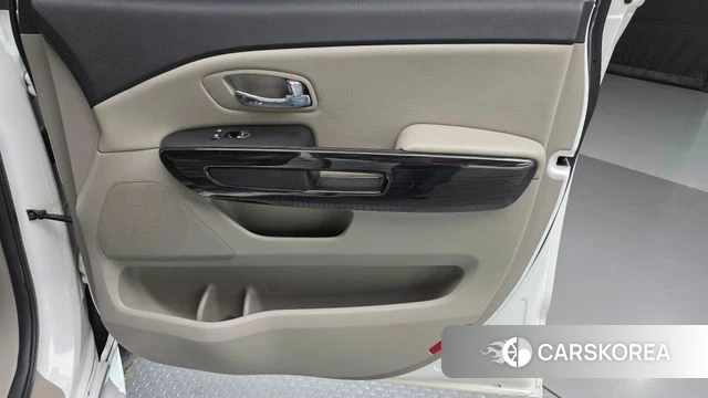 Kia The New Carnival id 4732198 из Кореи 17