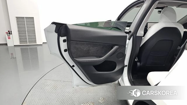 Tesla Model Y id 4408518 из Кореи 17