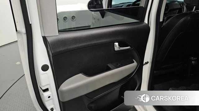Kia The New Kia Ray EV id 4266740 из Кореи 17