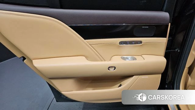 Genesis G90 (RS4) id 4309443 из Кореи 17
