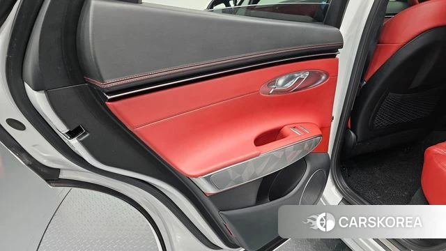 Genesis GV70 id 4835775 из Кореи 17