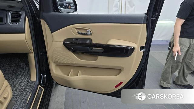 Kia The New Carnival id 4483328 из Кореи 17