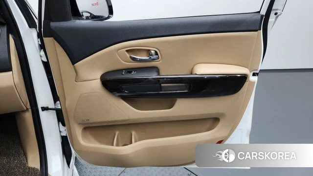 Kia The New Carnival id 4727980 из Кореи 17
