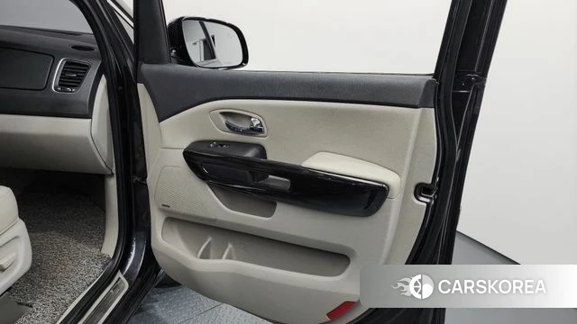 Kia The New Carnival id 4196466 из Кореи 17