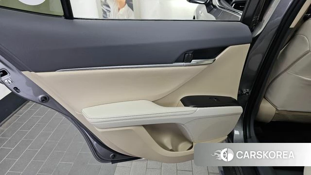 Toyota Camry (XV70) id 4670478 из Кореи 17