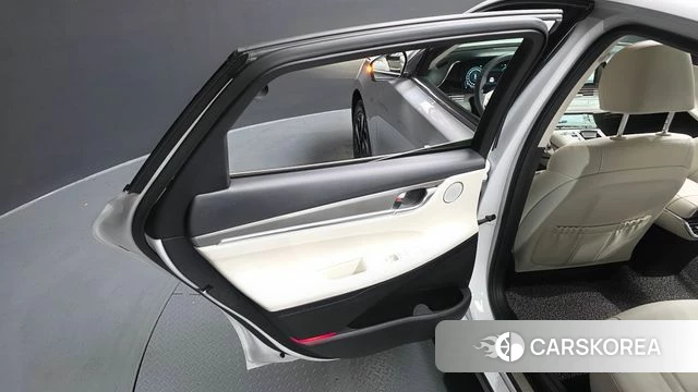 Hyundai The New Grandeur IG Hybrid id 4195577 из Кореи 17