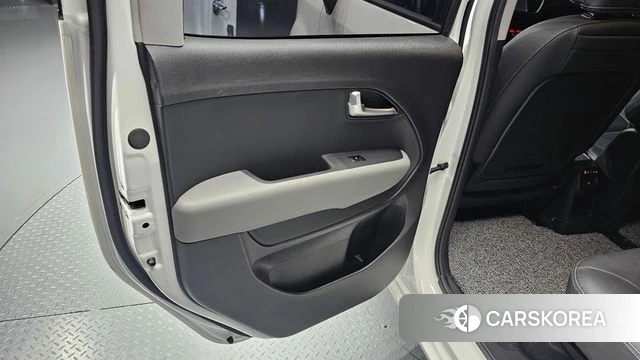 Kia The New Kia Ray id 4533508 из Кореи 17