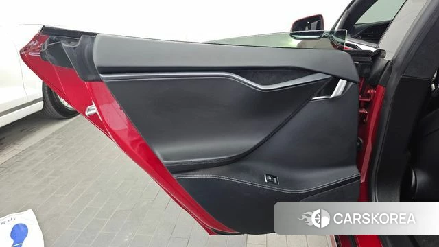 Tesla Model S id 4377734 из Кореи 17
