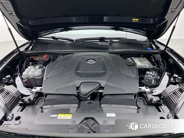 Volkswagen Touareg id 3869755 из Китая 17