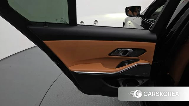 BMW 3 Series (G20) id 4934663 из Кореи 17