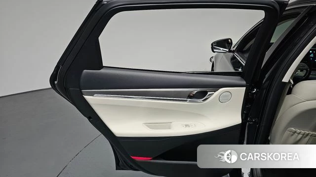 Hyundai The New Grandeur IG Hybrid id 4707445 из Кореи 17