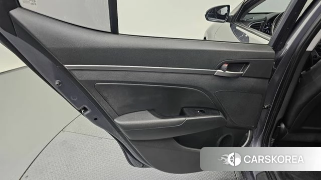 Hyundai Avante AD id 4384961 из Кореи 17