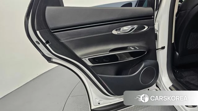 Genesis GV70 id 4280537 из Кореи 17