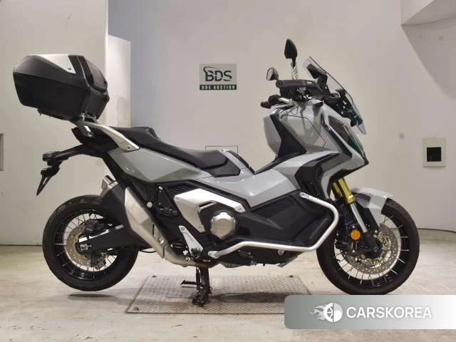 Проданный Honda X-ADV 750 2022 из Японии, фото 2