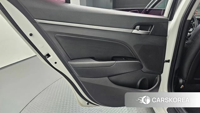Hyundai Avante AD id 4568595 из Кореи 17