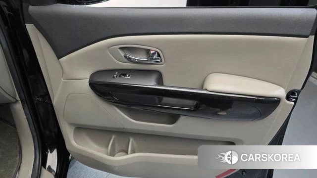 Kia The New Carnival id 4708833 из Кореи 17