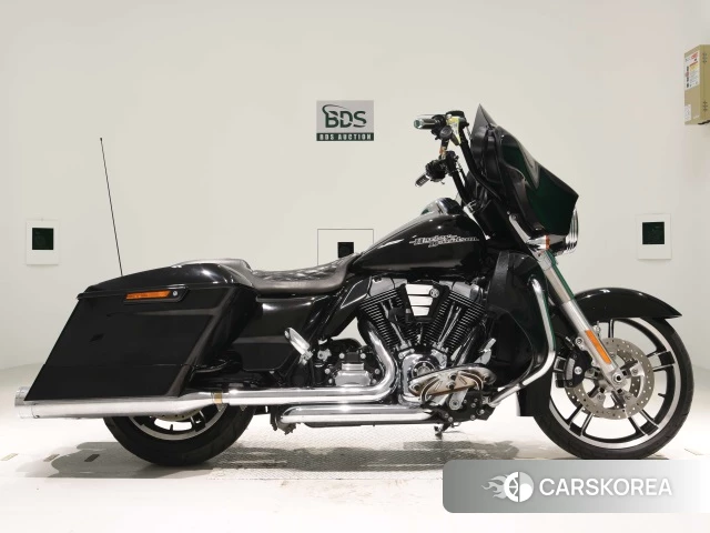 Проданный Harley-Davidson Street Glide FLHX1690 2014 из Японии, фото 2