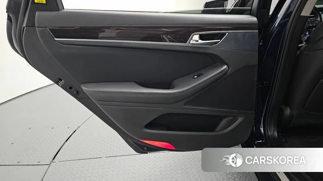 Genesis G80 id 4496371 из Кореи 17