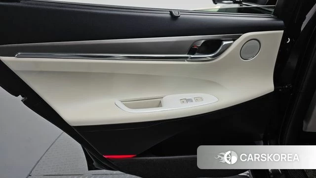 Hyundai The New Grandeur IG Hybrid id 4935920 из Кореи 17